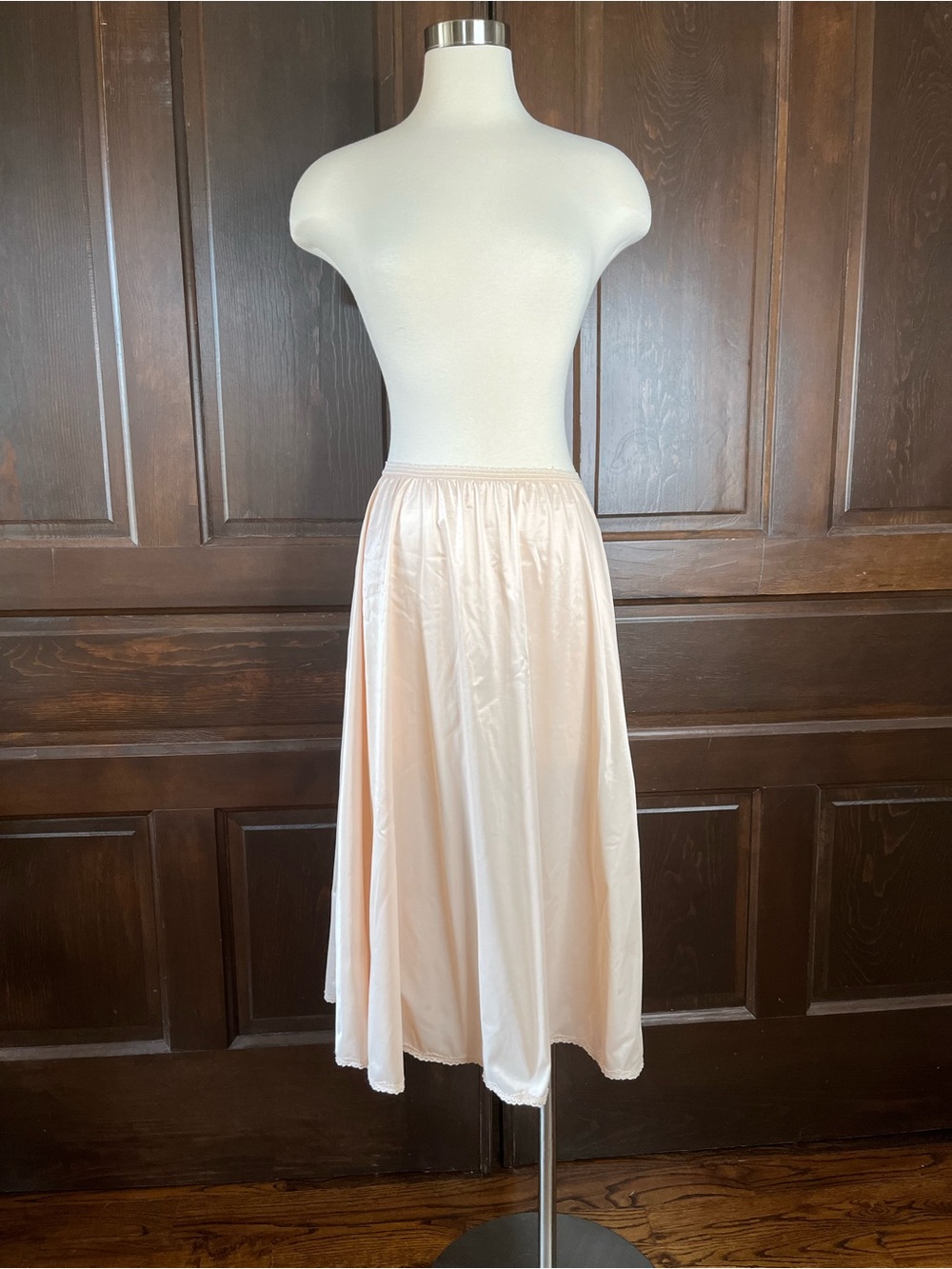 Henson Kickernick 30" A-Line Nylon Slip Lingerie Beige Vintage Women's Size L